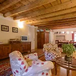 Oda ve Kahvaltı Corte Jago 4*